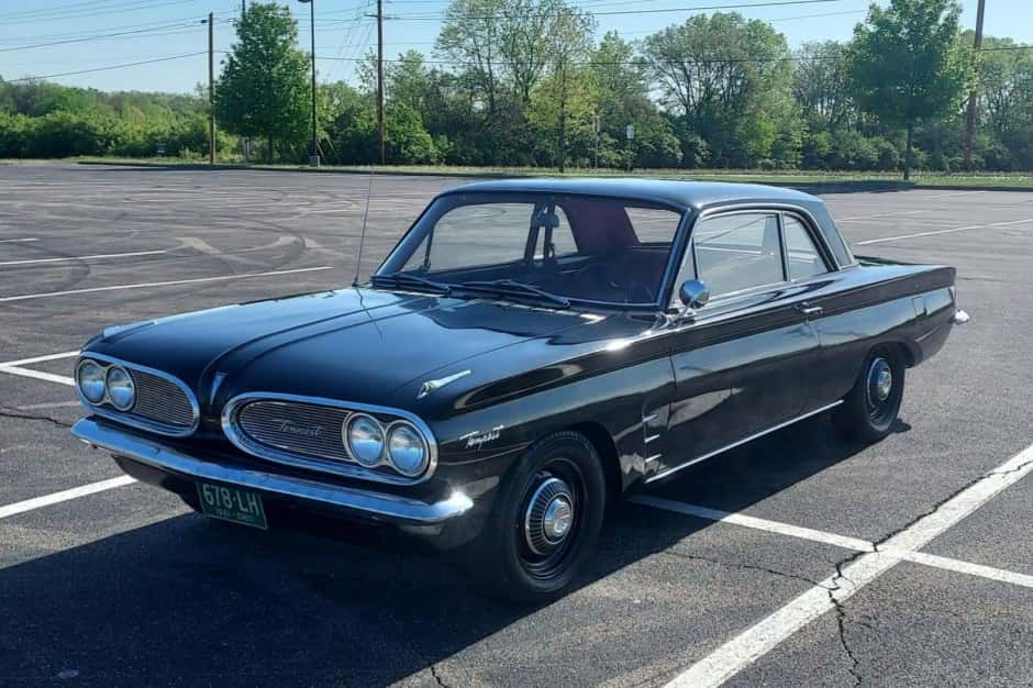1961 Pontiac Tempest / LeMans sold for $9,600