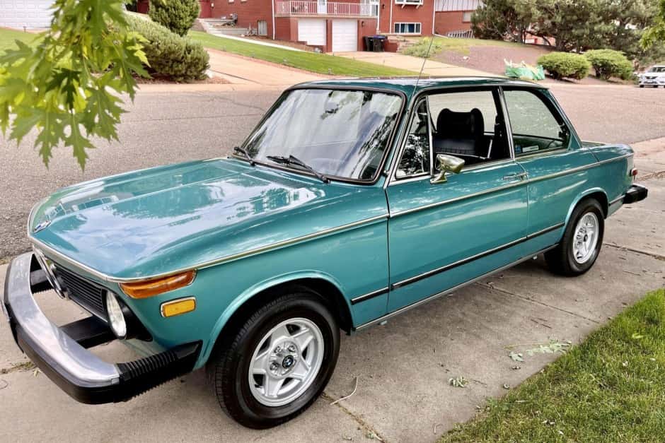 1974 BMW 2002tii sold for $33,000