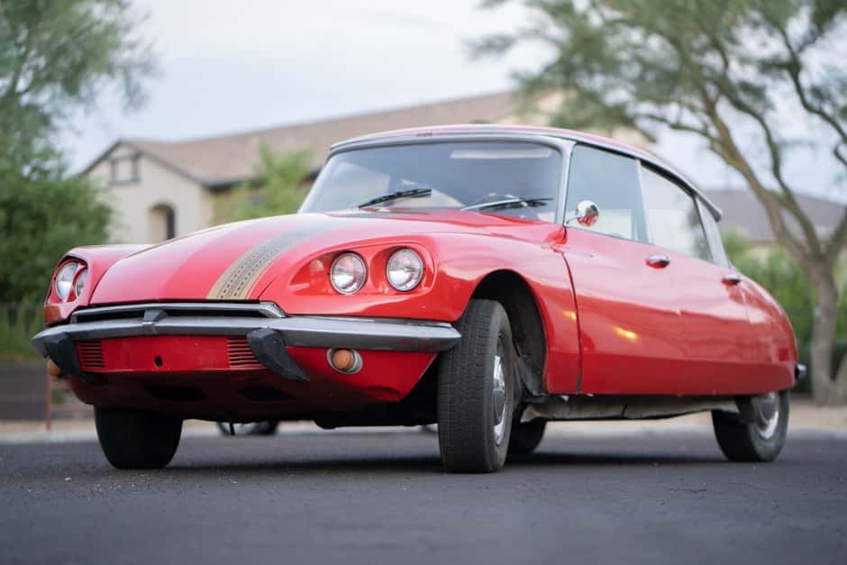 1971 Citroen DS sold for $12,750