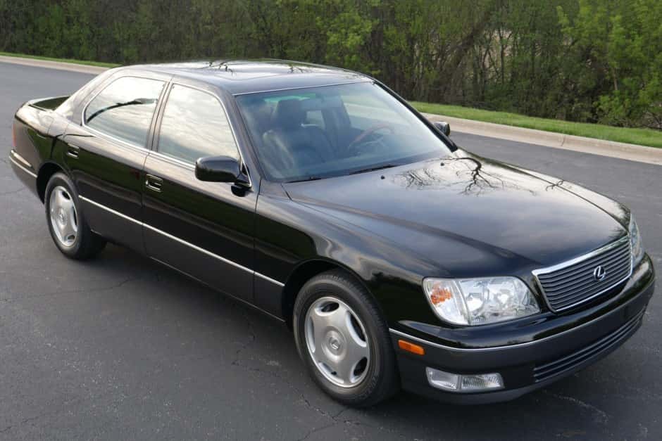 1999 Lexus LS Sedan sold for $29,250
