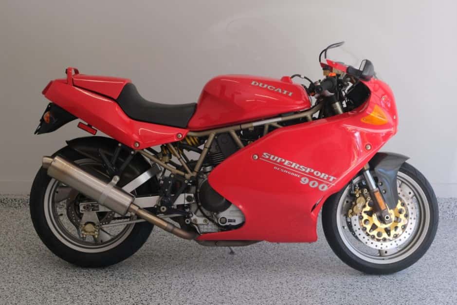 1996 Ducati 750, 800, 900, & 1000 Supersport (1988-2007) sold for $7,700