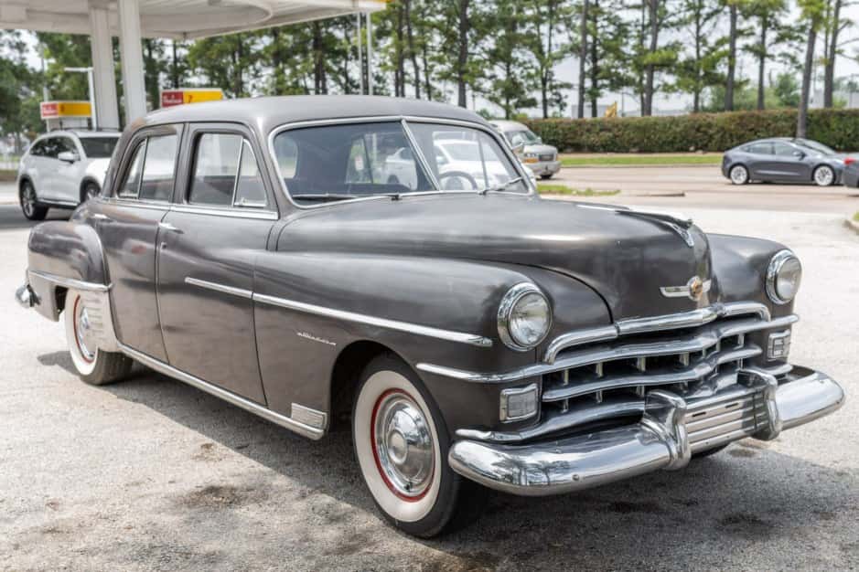 1950 Chrysler Windsor sold for $7,700