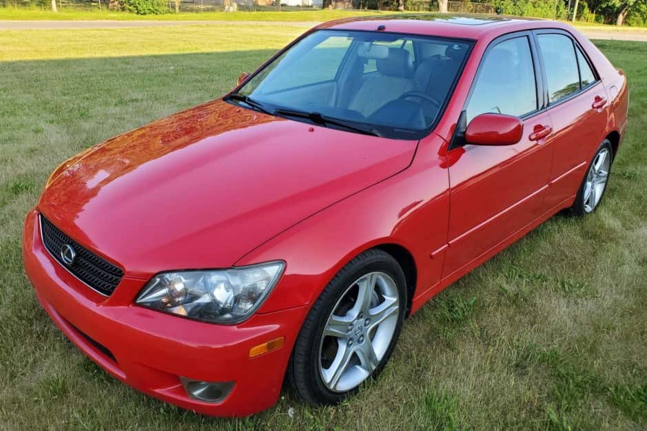 2004 Lexus IS sold for $8,700