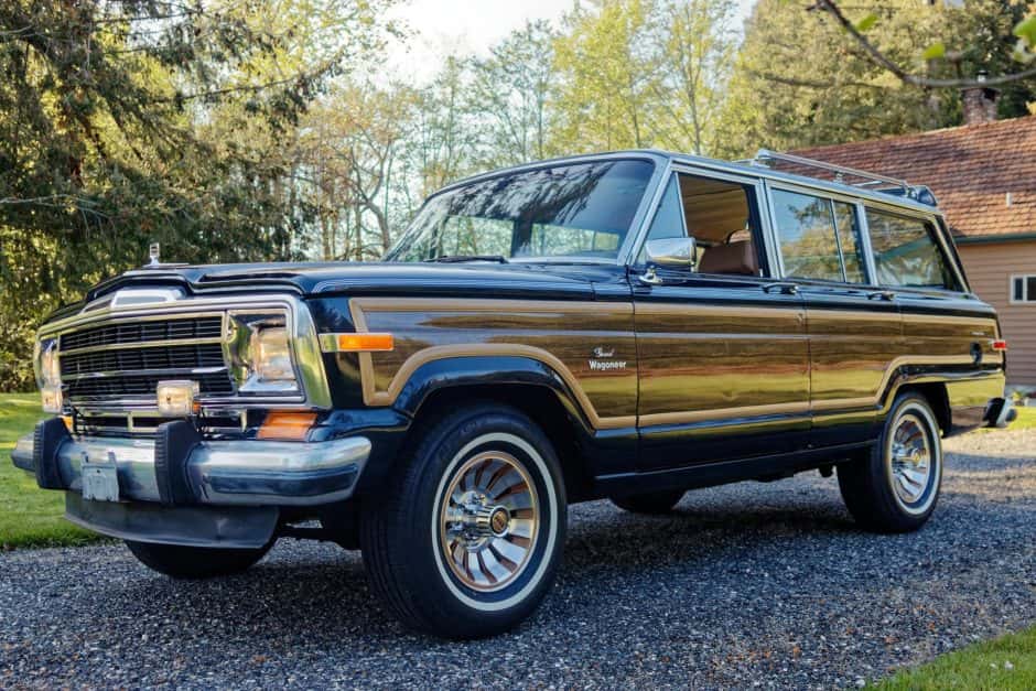 1986 Jeep SJ Grand Wagoneer sold for $36,000
