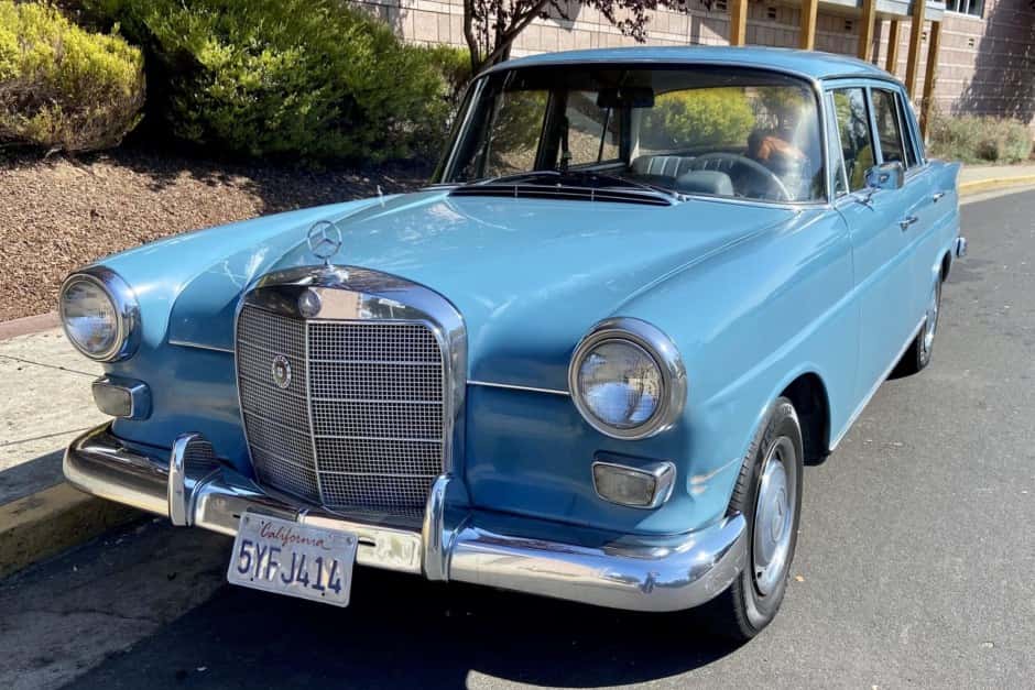 1967 Mercedes-Benz W110 sold for $6,000
