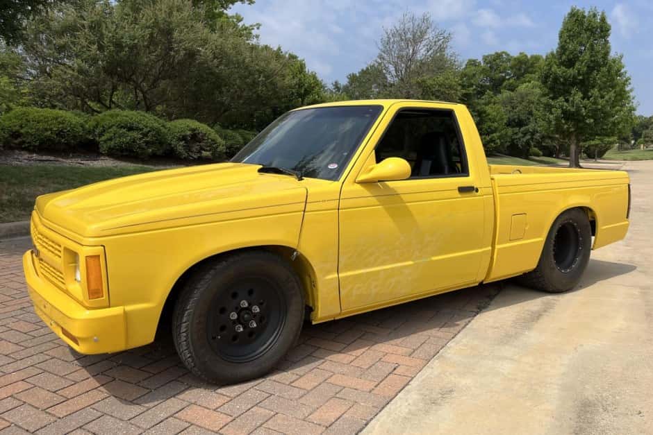 1987 Chevrolet S-10 (1982-1993) sold for $13,500