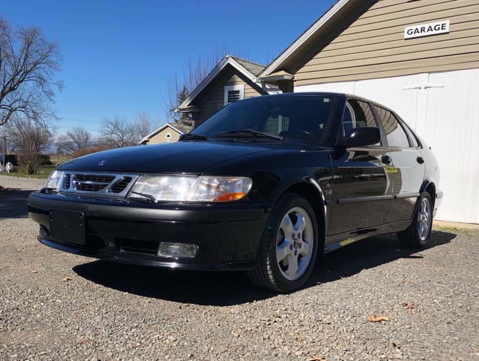 2001 Saab 900 sold for $5,700