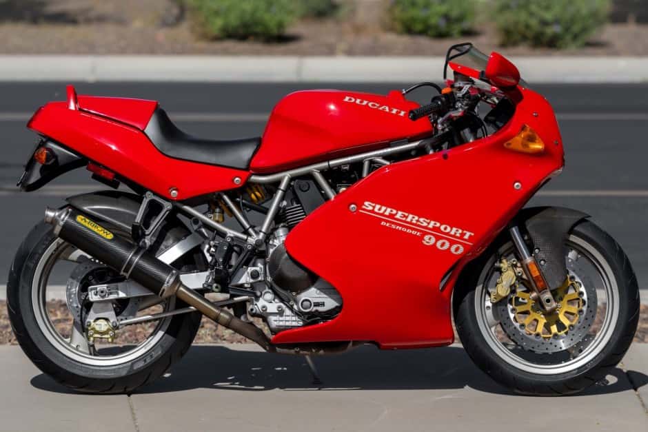 1995 Ducati 750, 800, 900, & 1000 Supersport (1988-2007) sold for $7,700