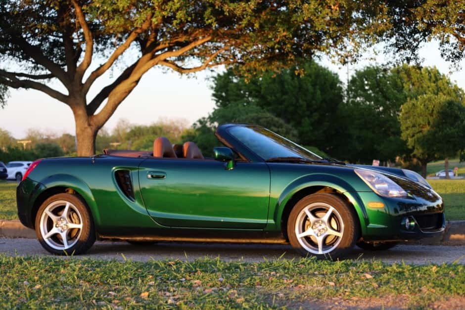 2003 Toyota W30 MR2 sold for $21,000