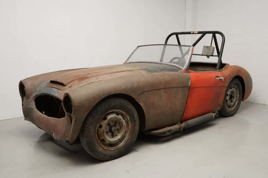 1958 Austin-Healey 100-6 sold for $11,400