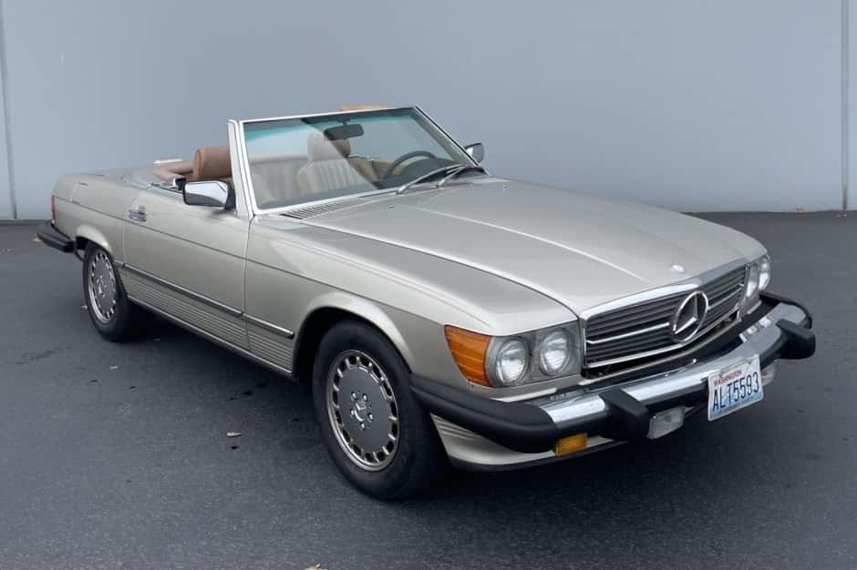 1986 Mercedes-Benz R107 SL sold for $15,000