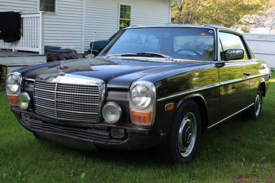 1974 Mercedes-Benz W114 & W115 sold for $4,500