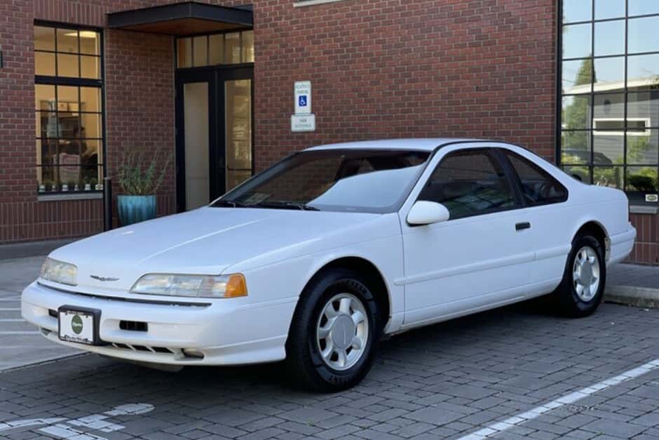 1993 Ford Thunderbird (1989-1997) sold for $4,650