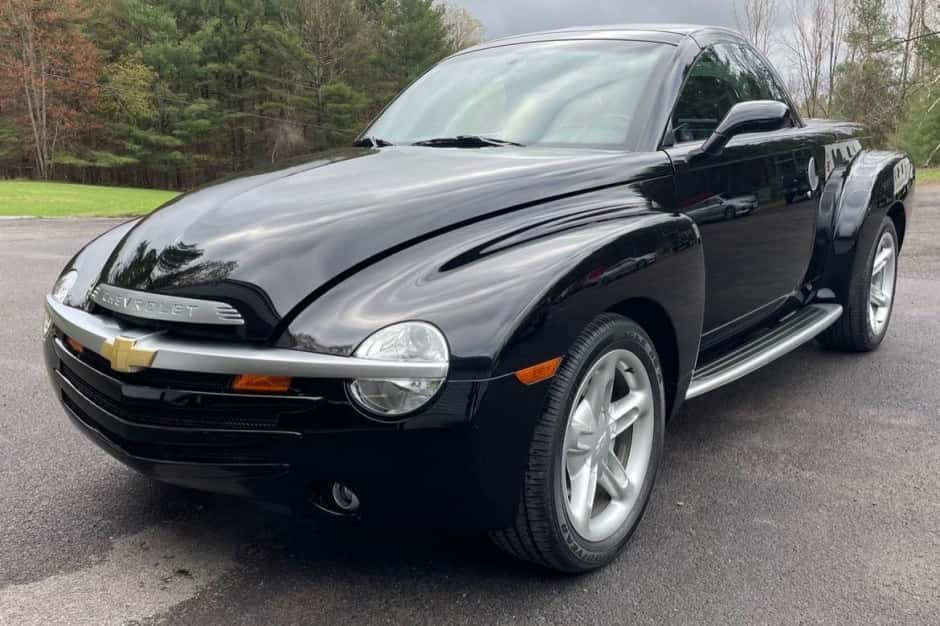 2005 Chevrolet SSR sold for $32,000