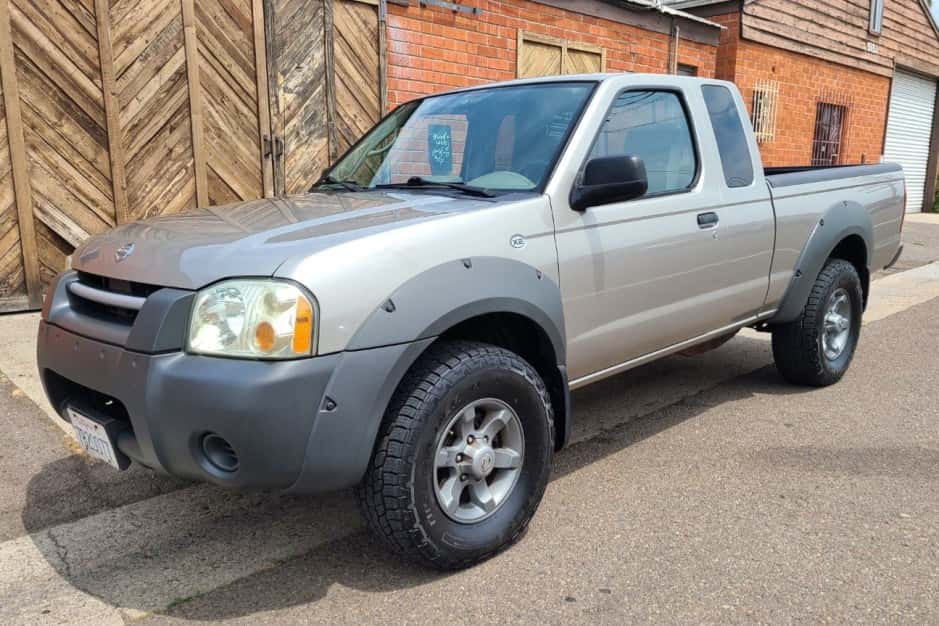 2002 Nissan Pickup sold for $12,250