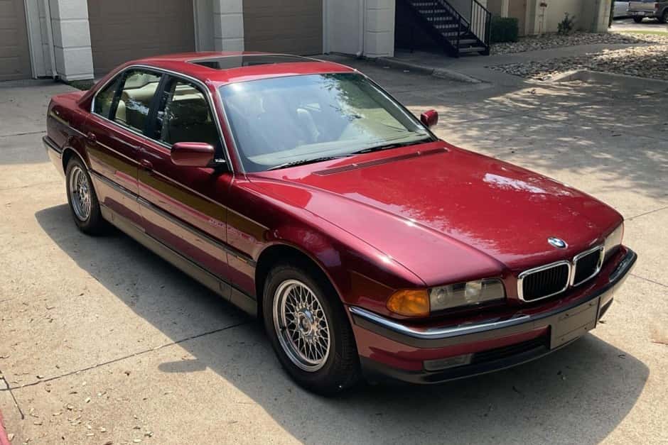 1998 BMW E38 7-Series sold for $9,600