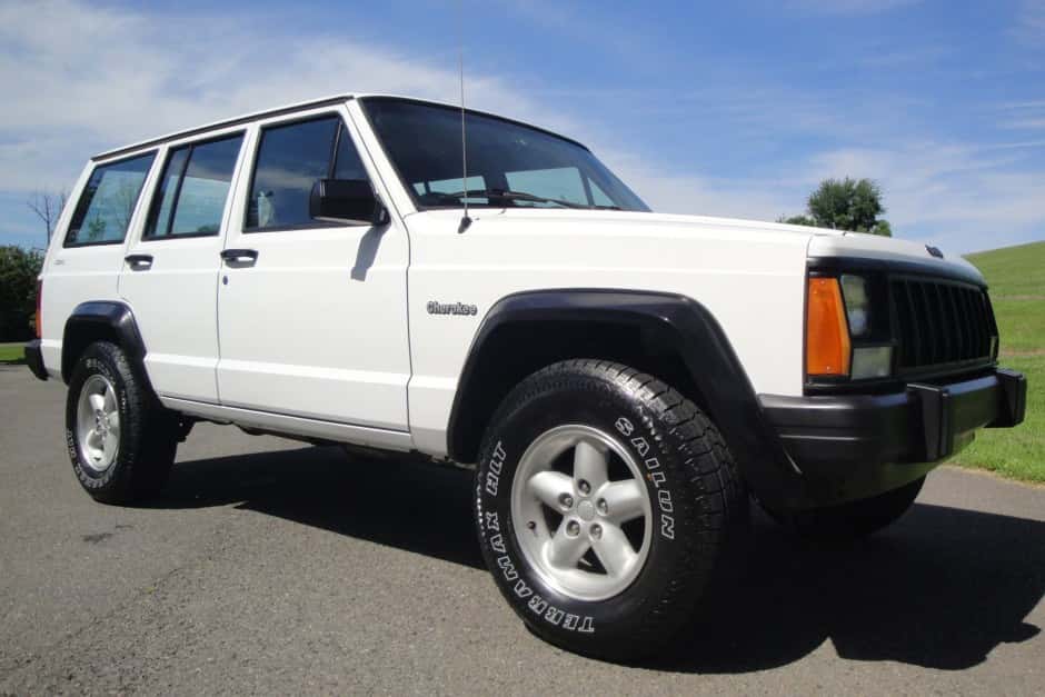 1995 Jeep XJ Cherokee sold for $13,000