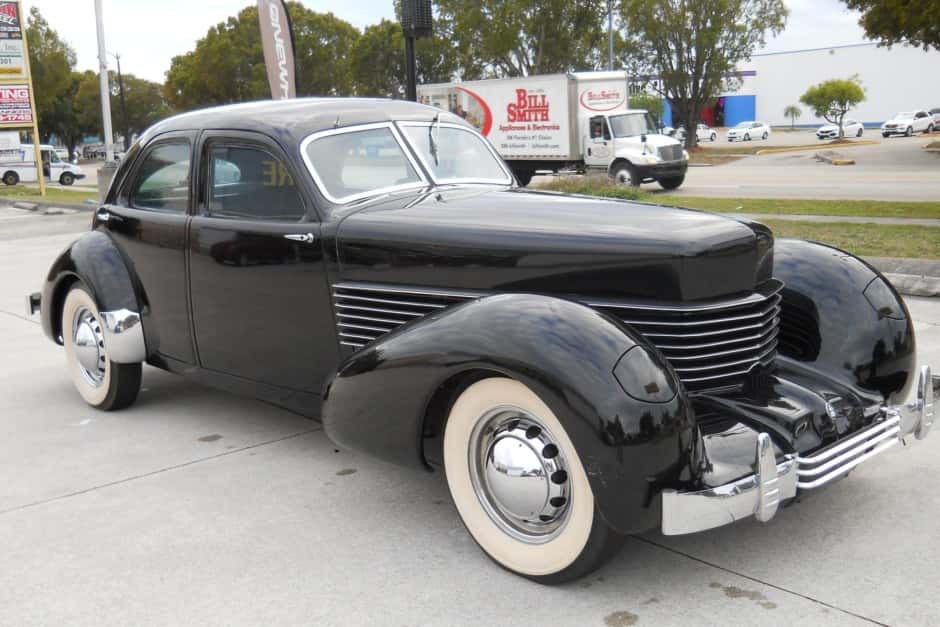 1936 Cord 810/812 sold for $46,750