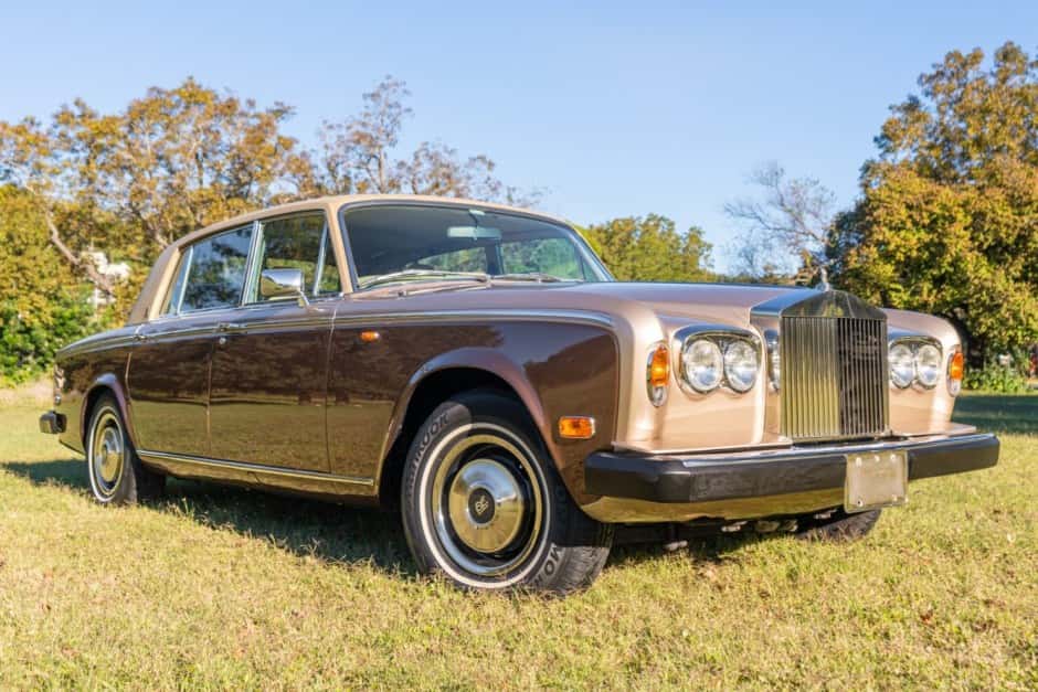 1980 Rolls-Royce SY Silver Shadow & Silver Wraith II sold for $28,000