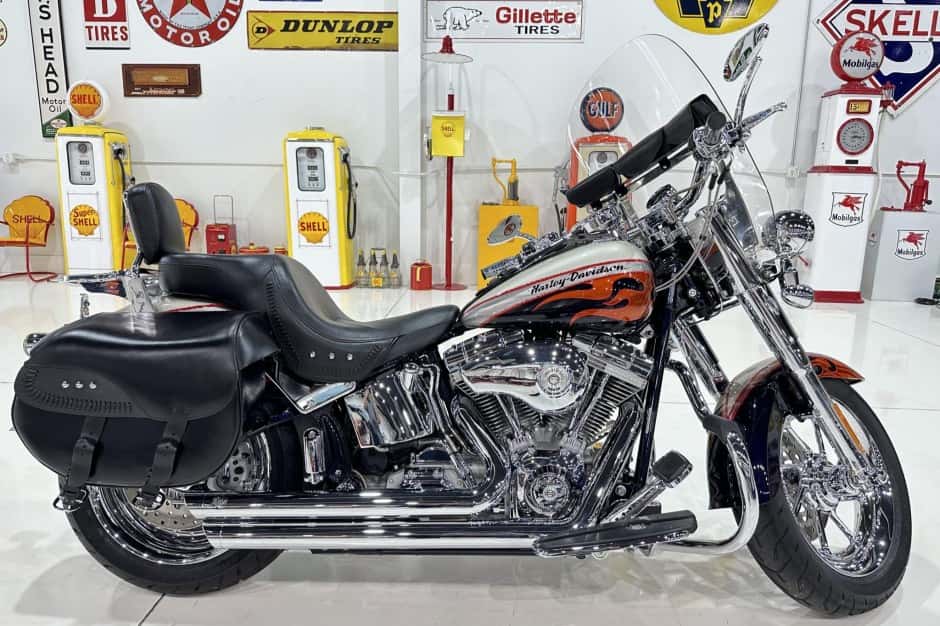 2006 Harley-Davidson CVO sold for $16,500
