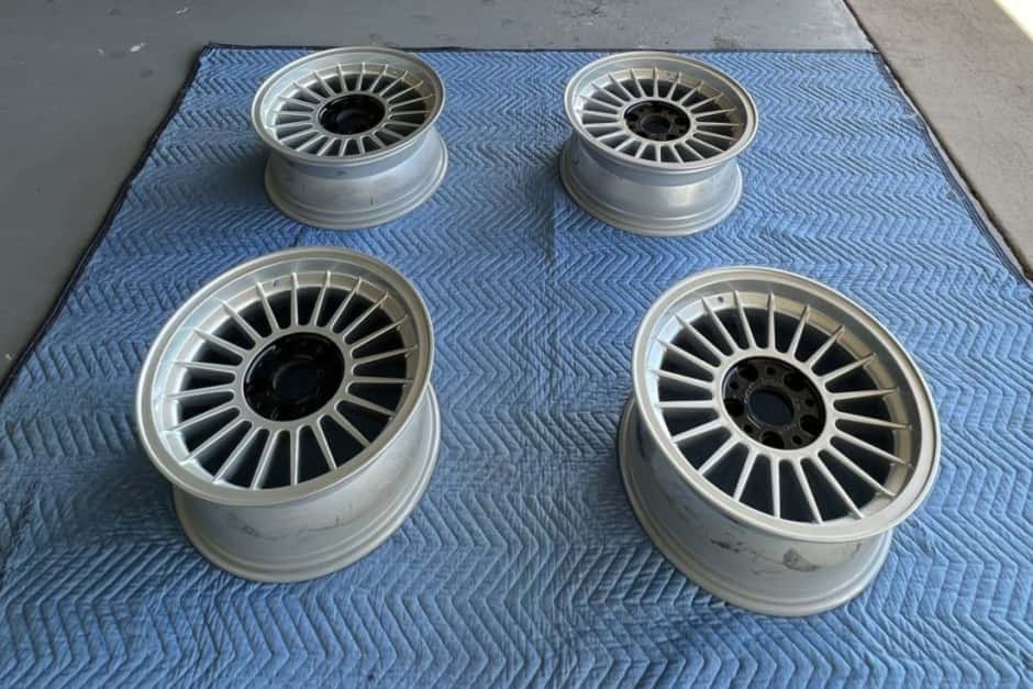 0 BMW Alpina sold for $3,900