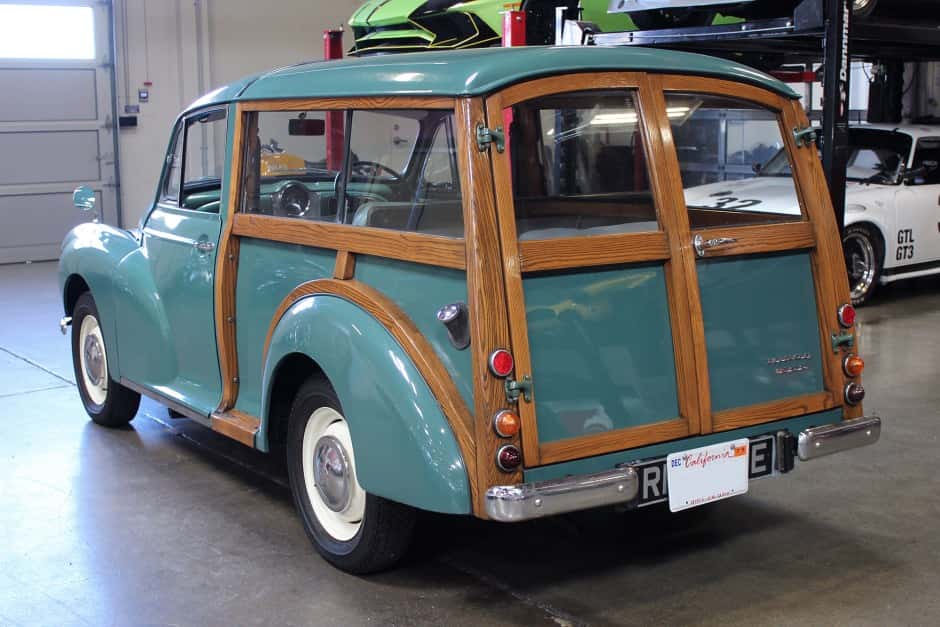 1967 Morris Minor sold for $11,650