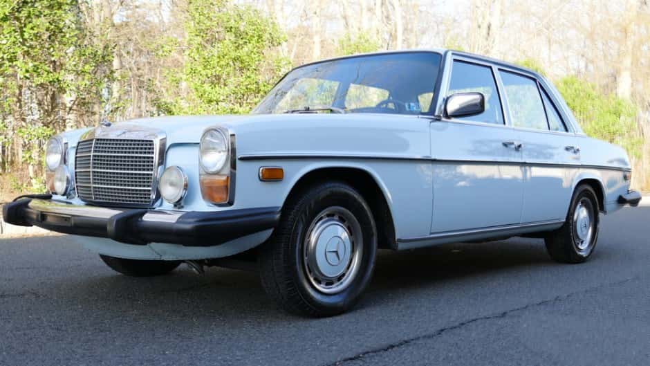 1974 Mercedes-Benz W114 & W115 sold for $10,250