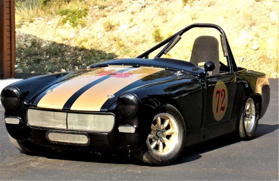 1967 MG Midget sold for $15,500