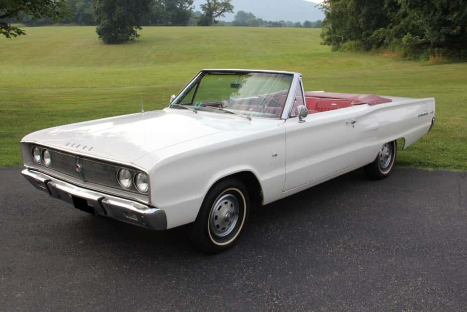 1967 Dodge Coronet sold for $15,250