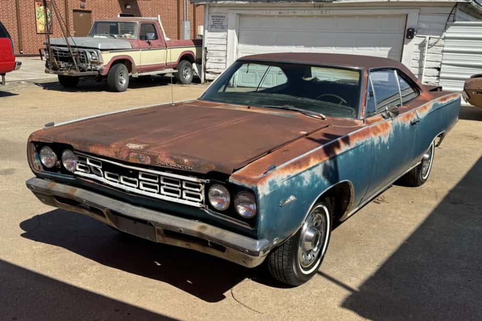 1968 Plymouth Satellite sold for $1,375