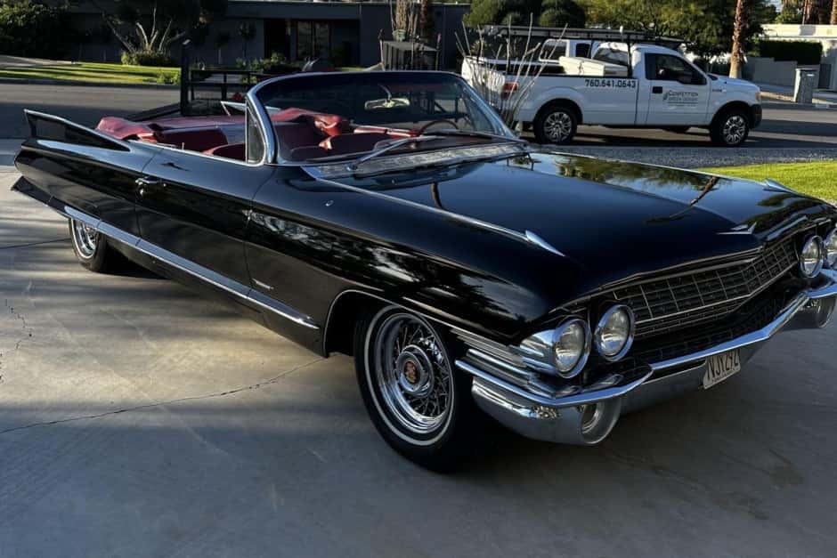 1961 Cadillac Series 62 sold for $61,500