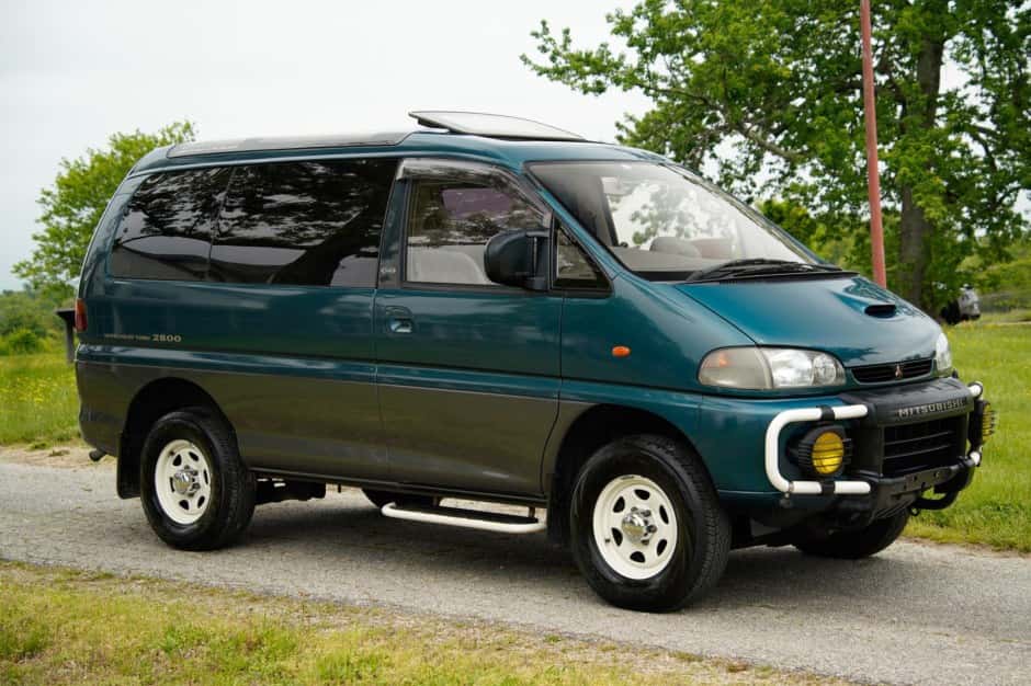 1995 Mitsubishi Delica sold for $14,750
