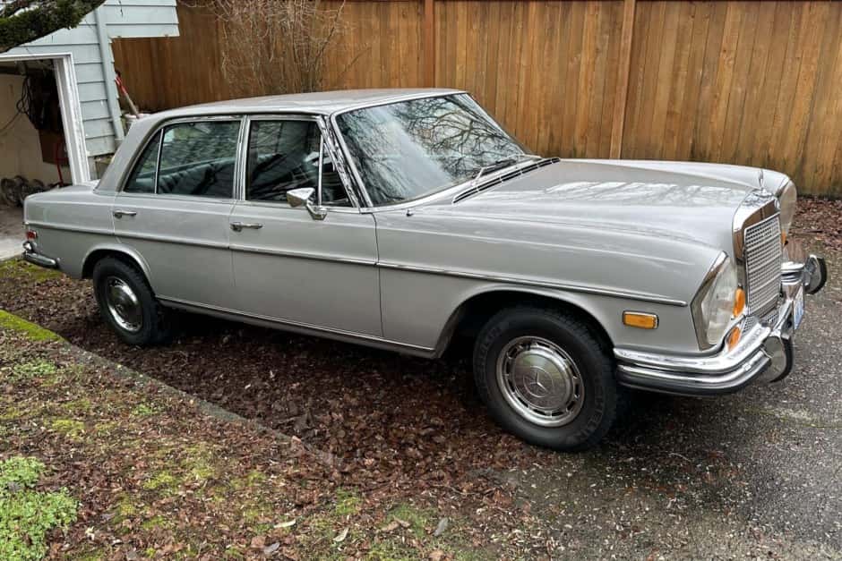 1972 Mercedes-Benz W108 & W109 sold for $15,500