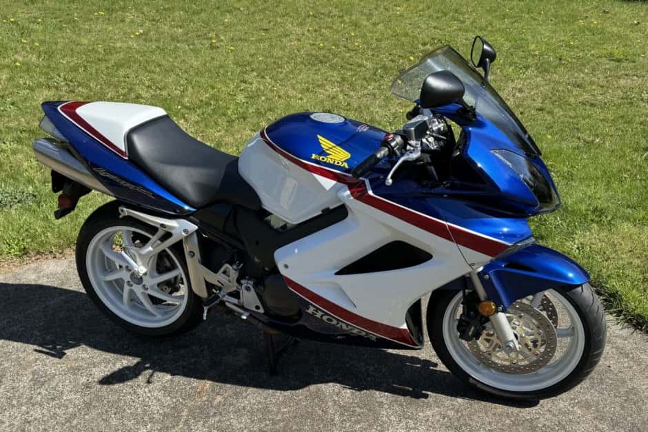 2007 Honda VF & VFR sold for $8,250