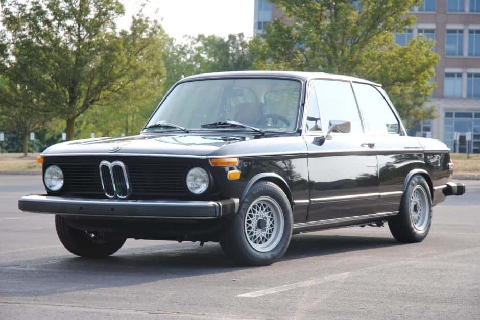1976 BMW 2002 sold for $15,600