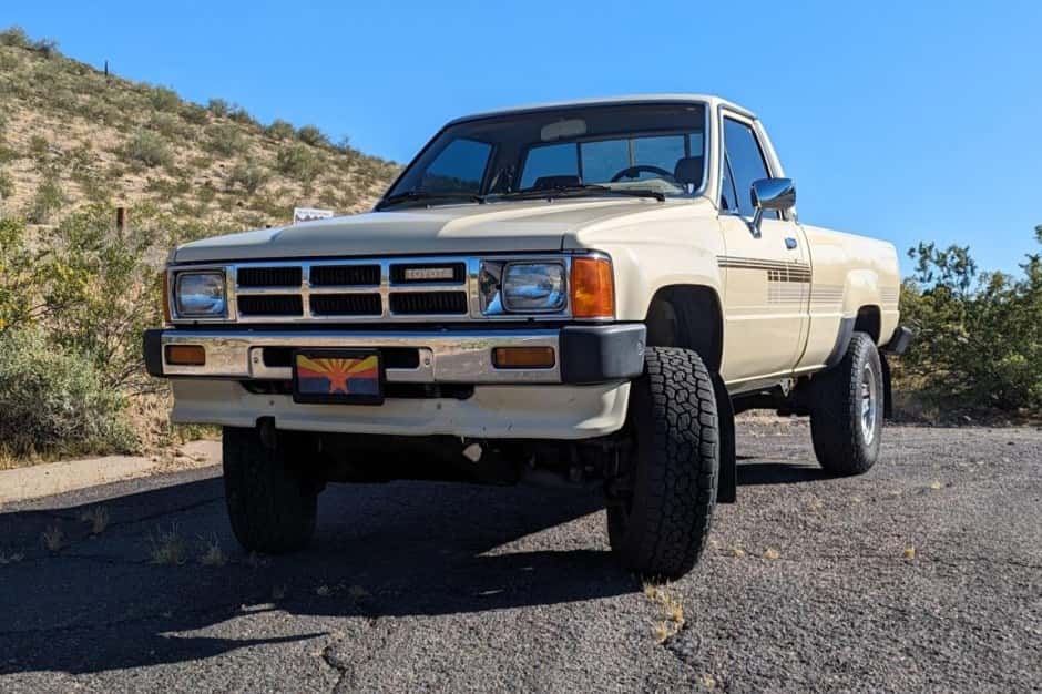 1986 Toyota Pickup (N50/N60/N70 1984-1988) sold for $16,500