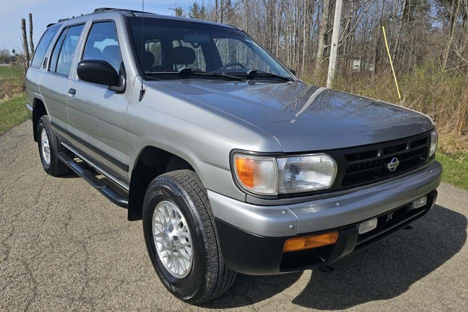 1999 Nissan Pathfinder sold for $9,700