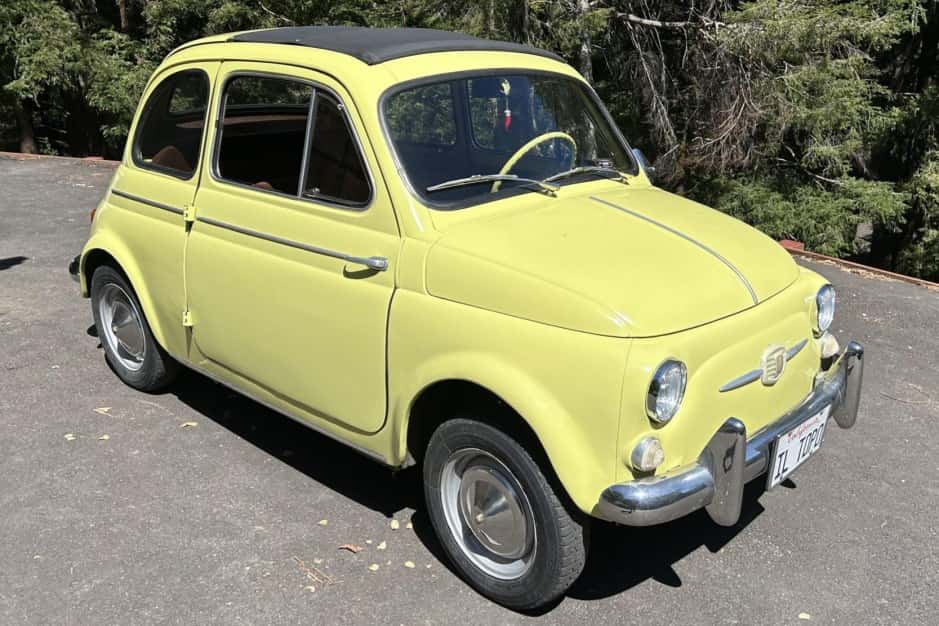 1959 Fiat Nuova 500 (1957-1975) sold for $10,250