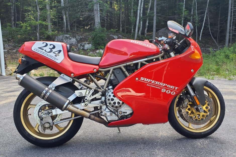 1996 Ducati 750, 800, 900, & 1000 Supersport (1988-2007) sold for $4,950