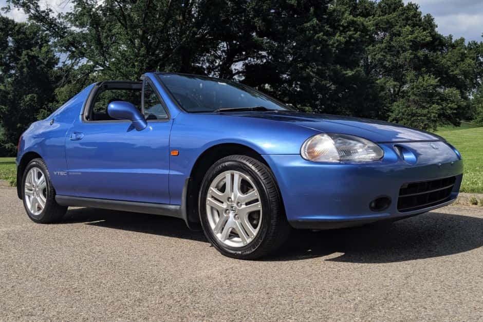 1992 Honda CRX sold for $9,799