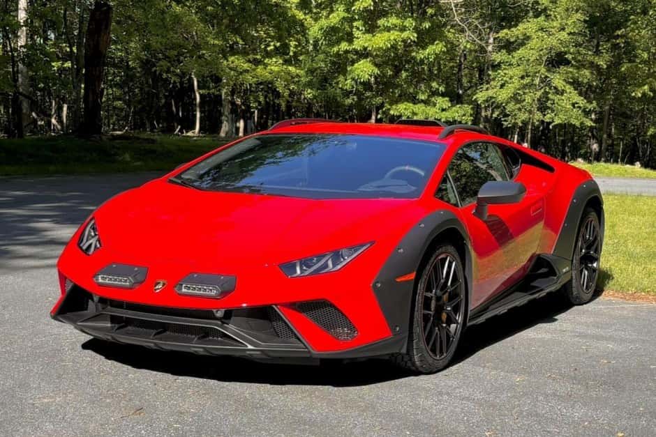 2023 Lamborghini Huracán sold for $285,000