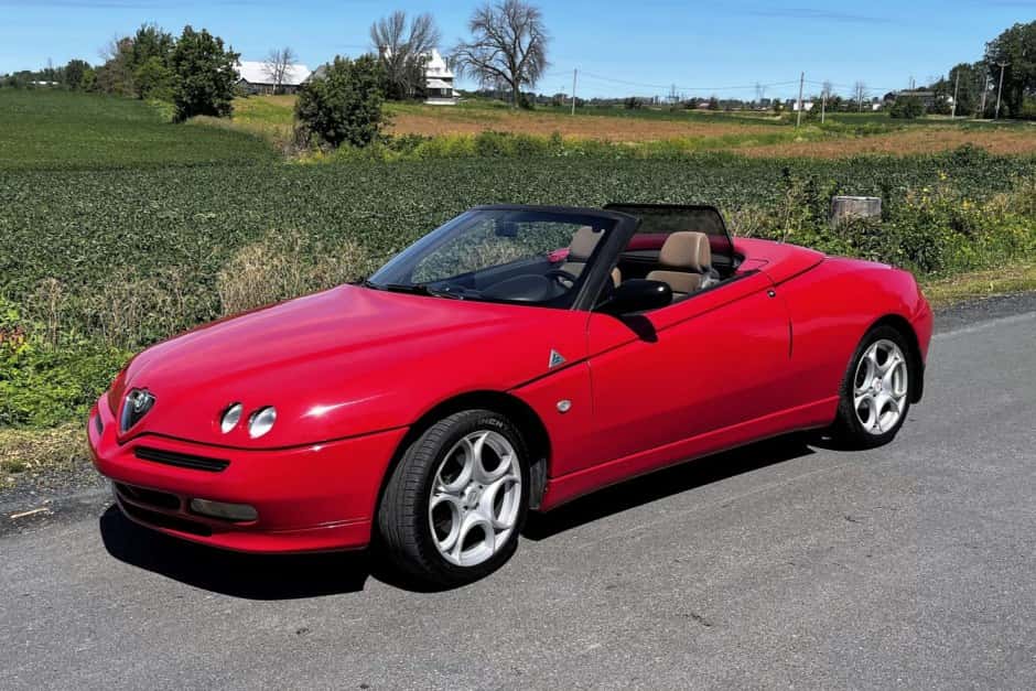 1996 Alfa Romeo GTV & Spider (Type 916) sold for $8,765