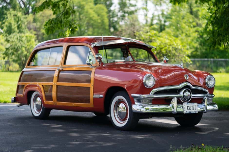 1950 Ford Country Squire sold for $32,000