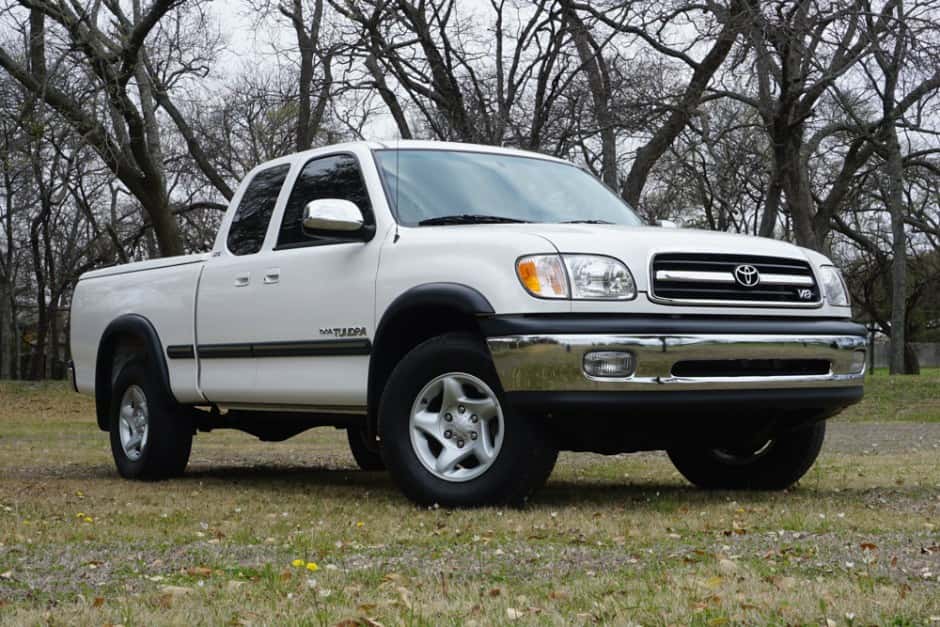 2000 Toyota Tundra (XK30/XK40 2000-2006) sold for $16,030