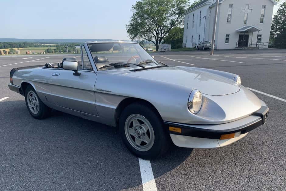 1984 Alfa Romeo 105/115 Spider Series 3 sold for $9,602