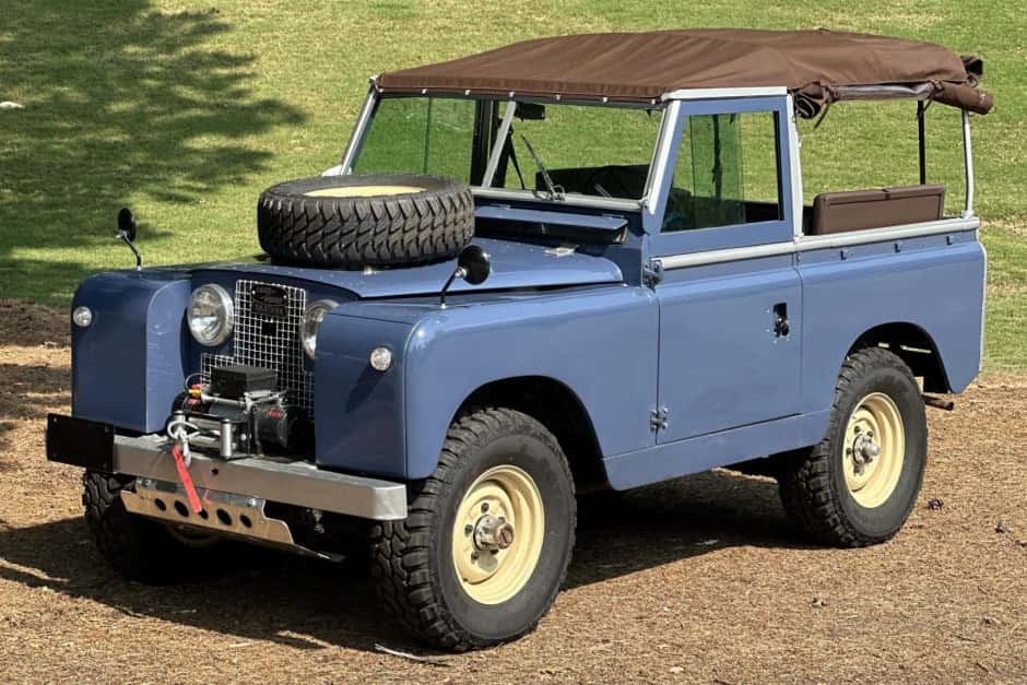1967 Land Rover Series 88 sold for $26,000