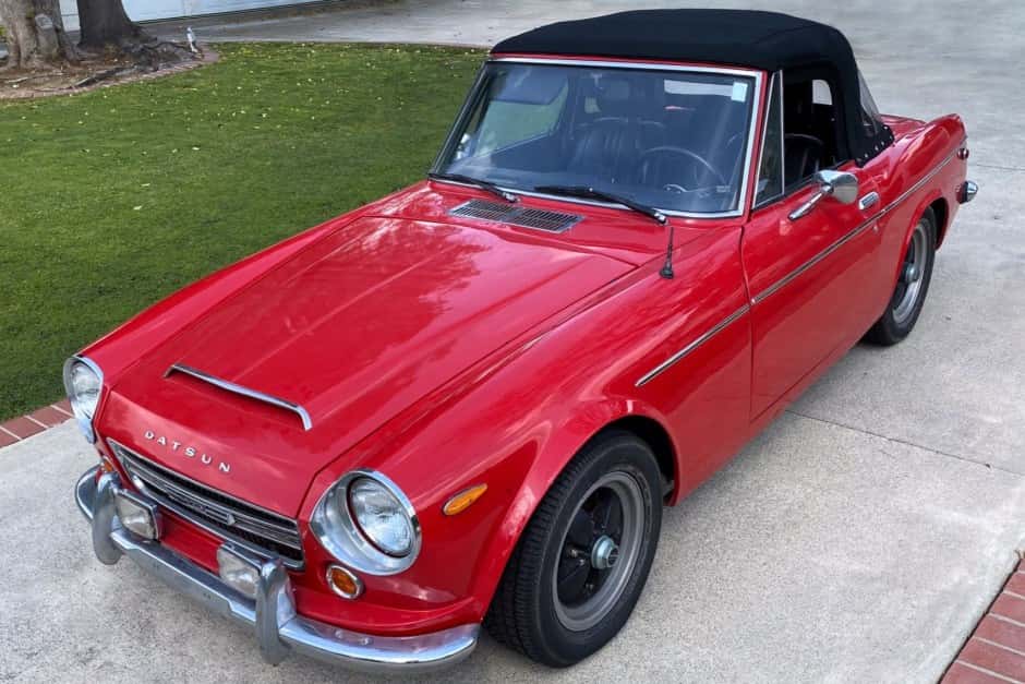 1969 Datsun Roadster sold for $10,008
