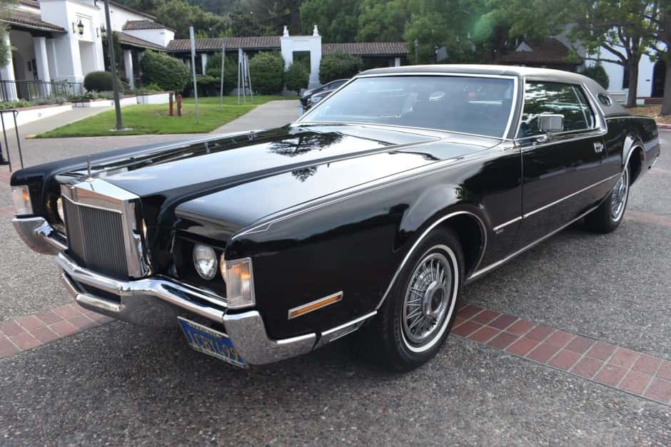 1972 Lincoln Continental Mark IV (1972-1976) sold for $19,250
