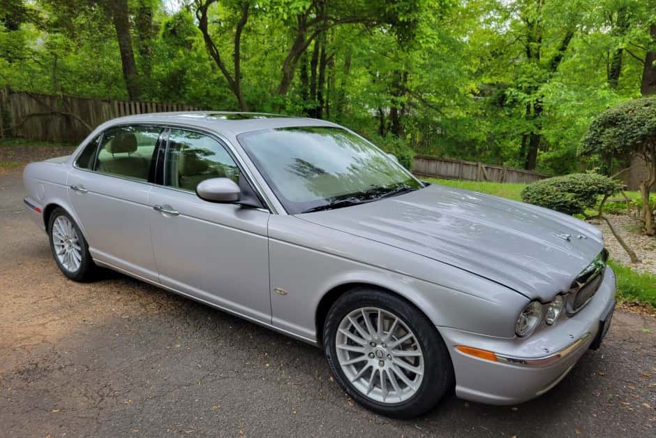 2006 Jaguar X350/X356/X358 XJ (2004-2009) sold for $14,500