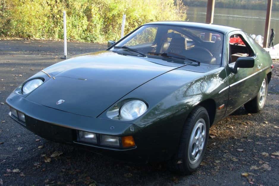 1980 Porsche 928 sold for $33,333